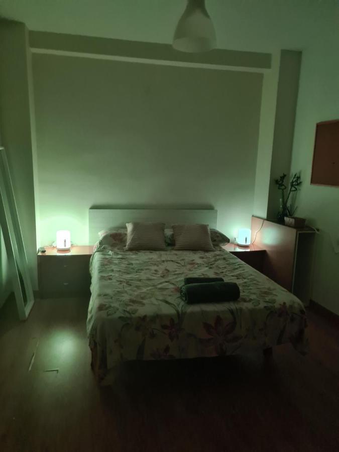 Habitacion Con Bano Privado- En Casa Familiar Beatriz Valência Exterior foto